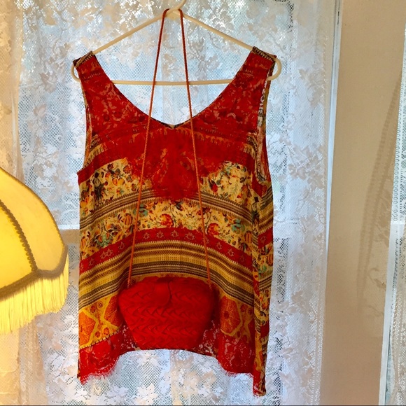 Latitude 10 degrees 🔅 sleeveless top - Picture 7 of 7